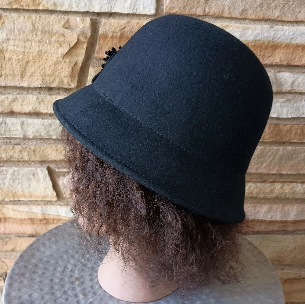 Nine West Black 100% Wool Cloche Hat W/ Flowers & Tassels Women's
